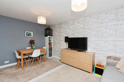 2 bedroom bungalow for sale, Chiltern Avenue, Farnborough, GU14