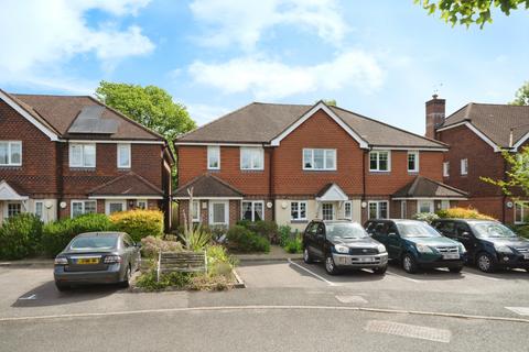 3 bedroom end of terrace house for sale, The Croft, Godalming, GU8