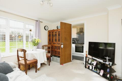 undefined, Mayford Close, Beckenham, BR3