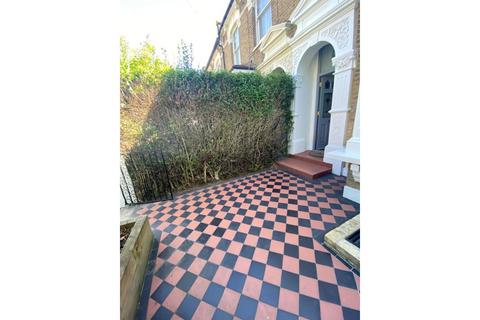 4 bedroom terraced house for sale, Tancred Road, London, N4