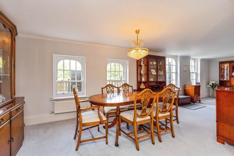 3 bedroom ground floor flat for sale, Royal Drive, London, N11