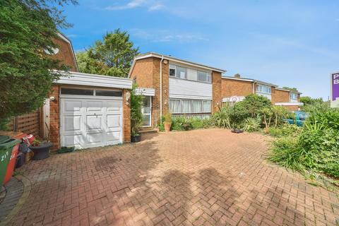 undefined, Mead Way, Bromley, BR2