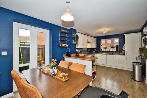 4 bedroom detached house for sale, Sharpham Road, Glastonbury, BA6
