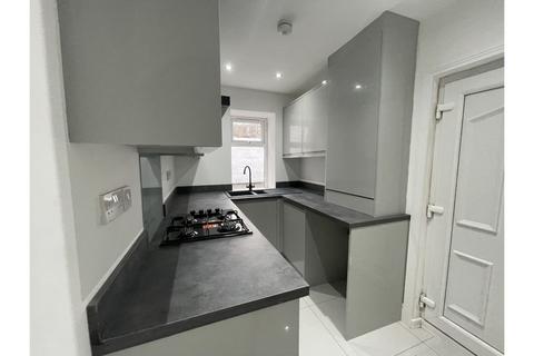 3 bedroom end of terrace house for sale, Gordon Street, Colne, BB8
