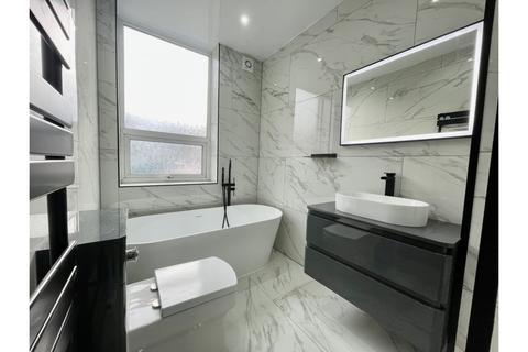 3 bedroom end of terrace house for sale, Gordon Street, Colne, BB8