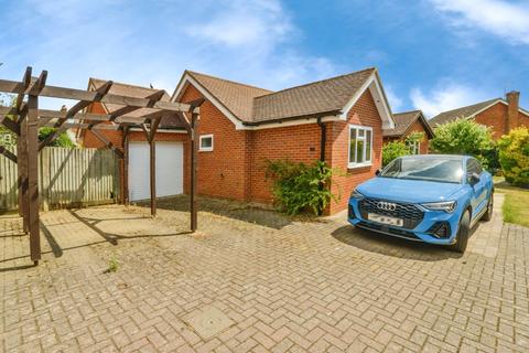 undefined, Winch Close, Codicote, SG4