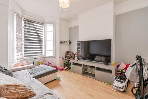 4 bedroom terraced house for sale, Sydney Road, London, N8