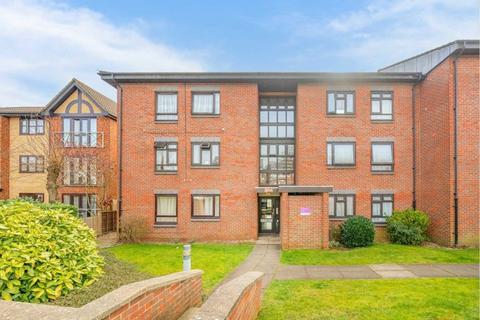 3 bedroom ground floor flat for sale, Flat 1/Whitefriars Court 108 Friern Park, London, N12