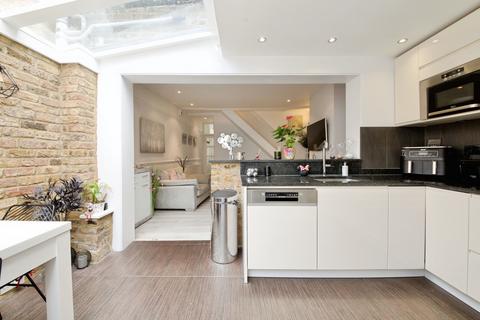 2 bedroom terraced house for sale, Fredericks Place, London, N12