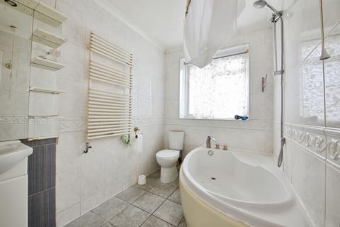 3 bedroom terraced house for sale, Stirling Road, London, N22