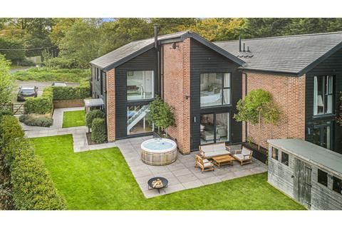 4 bedroom semi-detached house for sale, Ponsbourne Manor, Hertford, SG13