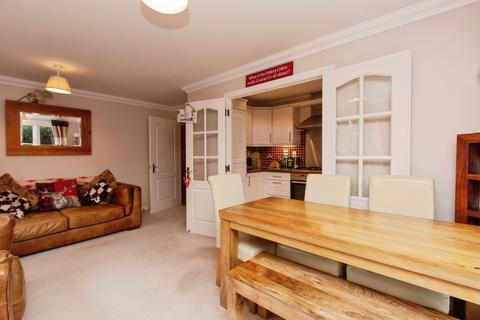 2 bedroom ground floor flat for sale, 44 Hale Road, Farnham, GU9