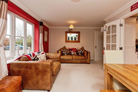 2 bedroom ground floor flat for sale, 44 Hale Road, Farnham, GU9