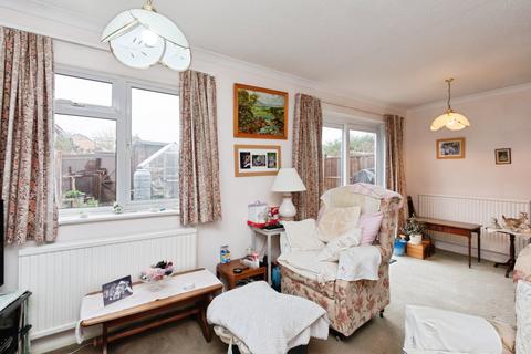 3 bedroom terraced house for sale, Elm Close, Bordon, GU35