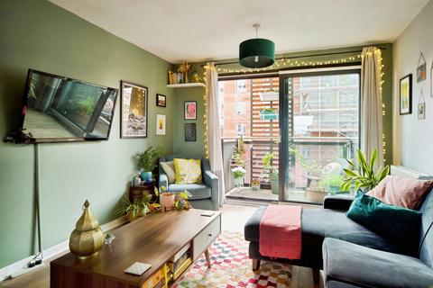 1 bedroom apartment for sale, 13 Hornsey Street, Islington, N7