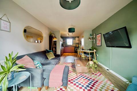 1 bedroom apartment for sale, 13 Hornsey Street, Islington, N7