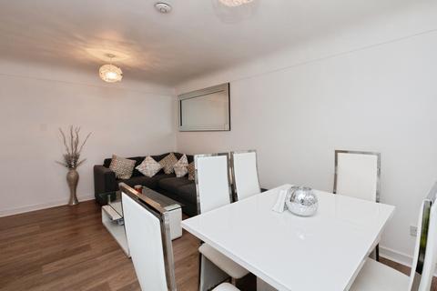undefined, Morris Road, Farnborough, GU14