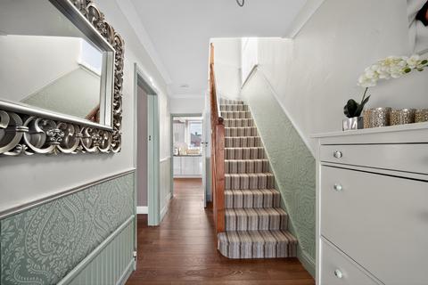3 bedroom end of terrace house for sale, Elmcroft Avenue, London, N9