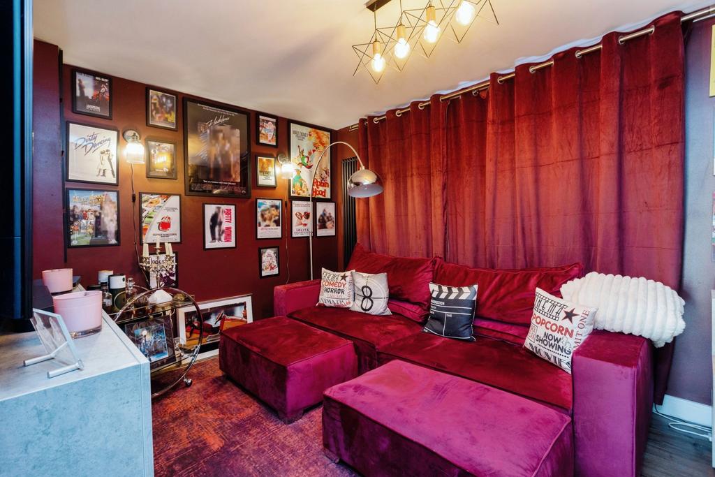 Family / Cinema Room