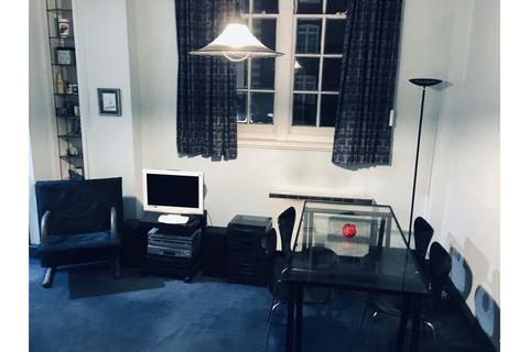 1 bedroom ground floor flat for sale, 1 Crothall Close, London, N13