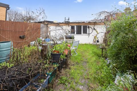 undefined, Perth Road, London, N22
