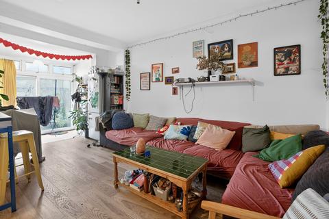 undefined, Perth Road, London, N22