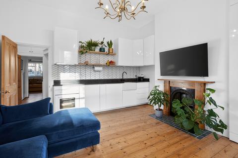 undefined, Tufnell Park Road, London, N7