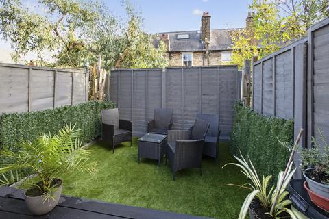 2 bedroom terraced house for sale, Siward Road, London, N17