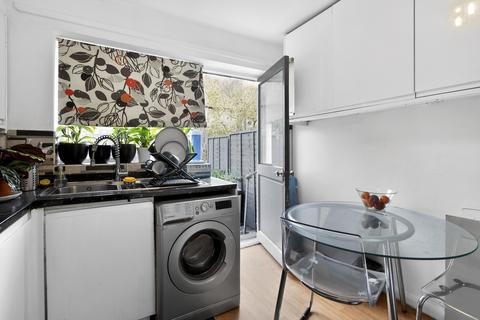 2 bedroom terraced house for sale, Siward Road, London, N17