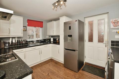 3 bedroom detached house for sale, Grenadier Way, Ashford, TN23