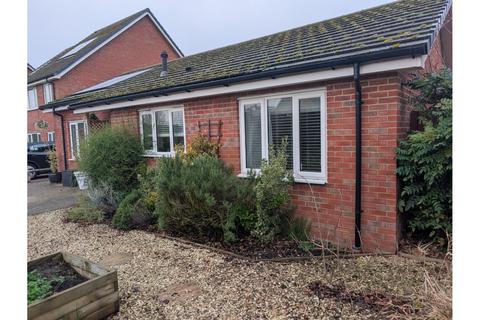 2 bedroom detached bungalow for sale, marshalls avenue, Hitchin, SG5