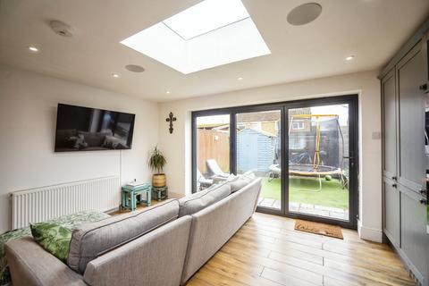 3 bedroom semi-detached house for sale, Priestley Drive, Tonbridge, TN10