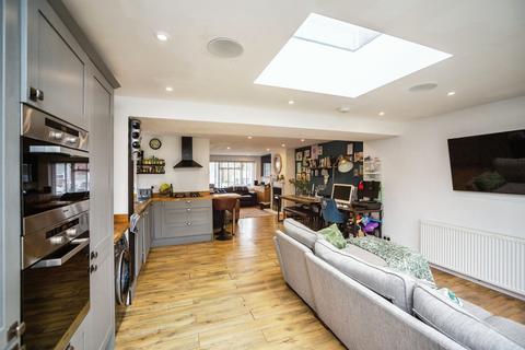 3 bedroom semi-detached house for sale, Priestley Drive, Tonbridge, TN10