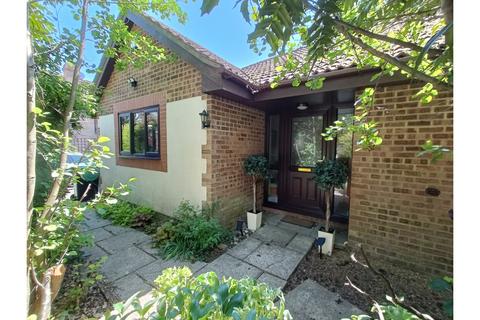 3 bedroom detached bungalow for sale, Fairfield Chase, Bexhill-on-Sea, TN39