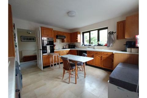 3 bedroom detached bungalow for sale, Fairfield Chase, Bexhill-on-Sea, TN39