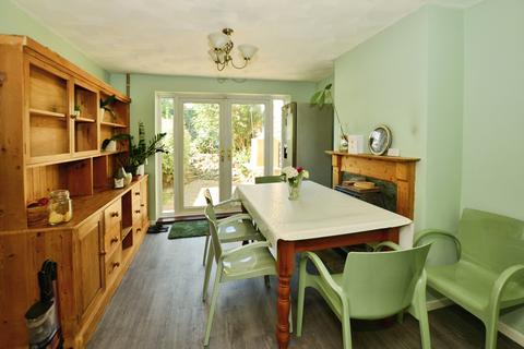3 bedroom semi-detached house for sale, Oast Meadow, Ashford, TN24