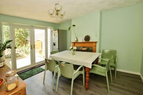 3 bedroom semi-detached house for sale, Oast Meadow, Ashford, TN24