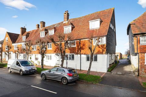 4 bedroom end of terrace house for sale, High Street, Burwash, TN19