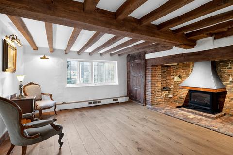 4 bedroom end of terrace house for sale, High Street, Burwash, TN19