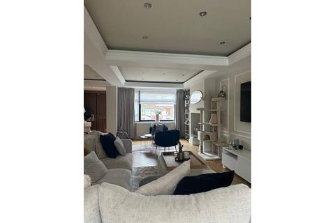 5 bedroom end of terrace house for sale, Empire Road, Greenford, UB6