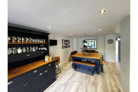 5 bedroom terraced house for sale, Staplehurst Road, Tonbridge, TN12