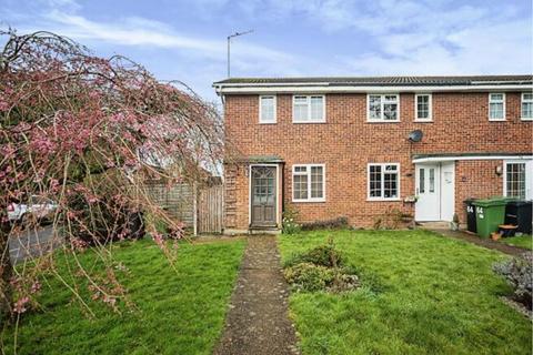 2 bedroom end of terrace house for sale, Sovereigns Way, Tonbridge, TN12