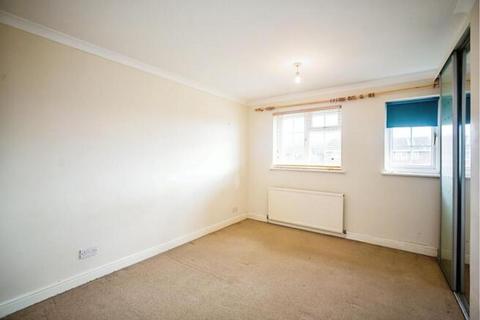 2 bedroom end of terrace house for sale, Sovereigns Way, Tonbridge, TN12