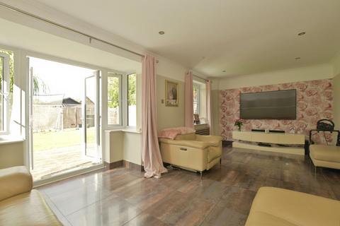 3 bedroom detached house for sale, Molloy Road, Ashford, TN26