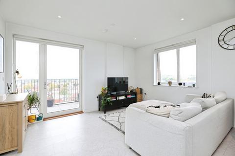 1 bedroom apartment for sale, Parva Grove, Greenford, UB6