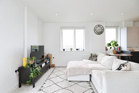 1 bedroom apartment for sale, Parva Grove, Greenford, UB6