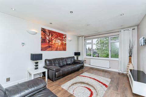 undefined, Stickleton Close, Greenford, UB6