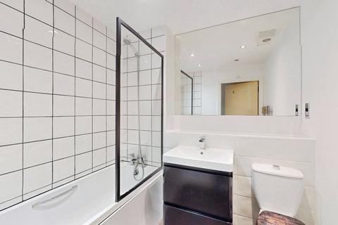 1 bedroom flat for sale, Escroft Court, Menston, LS29