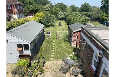 3 bedroom end of terrace house for sale, The Chennells, Ashford, TN26