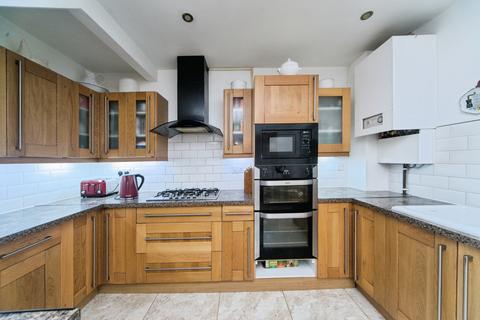 Bodiam Avenue, Bexhill-on-sea, TN40